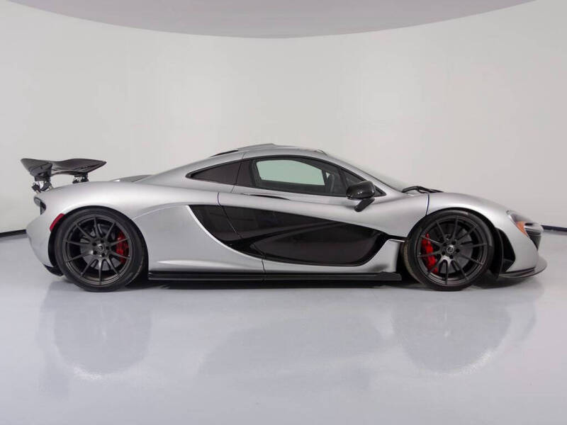2014 McLaren P1