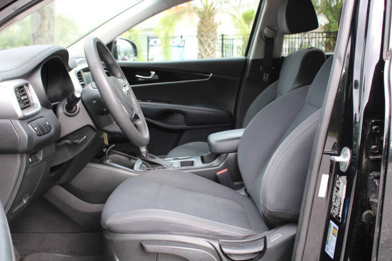 2019 Kia Sorento L