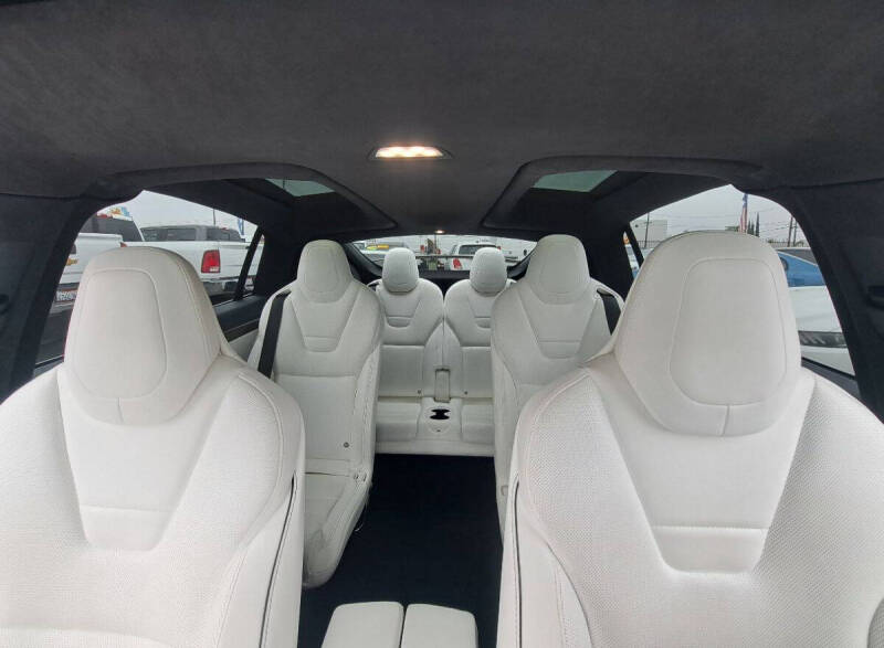 2016 Tesla Model X P90D