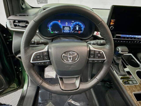 2025 Toyota Sienna Platinum 7-Passenger