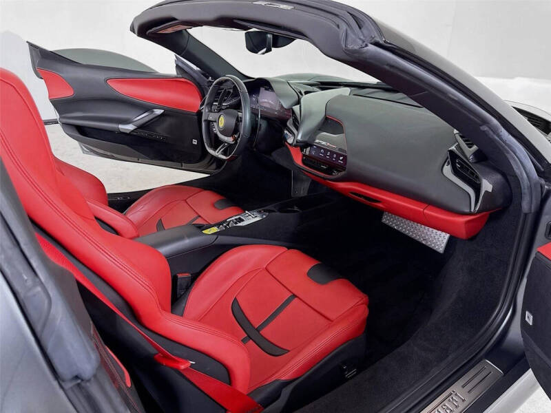 2022 Ferrari SF90 Spider