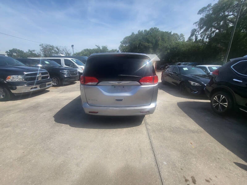 2017 Chrysler Pacifica Touring
