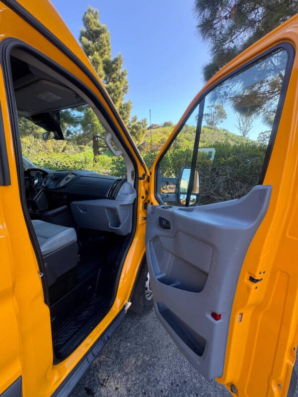 2017 Ford Transit 150