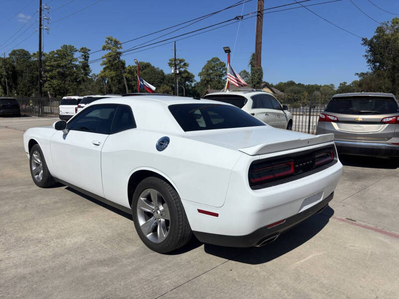 2022 Dodge Challenger SXT