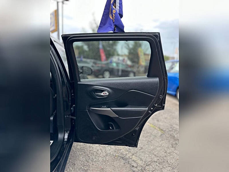 2019 Jeep Cherokee Latitude