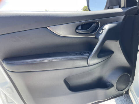 2021 Nissan Rogue Sport S