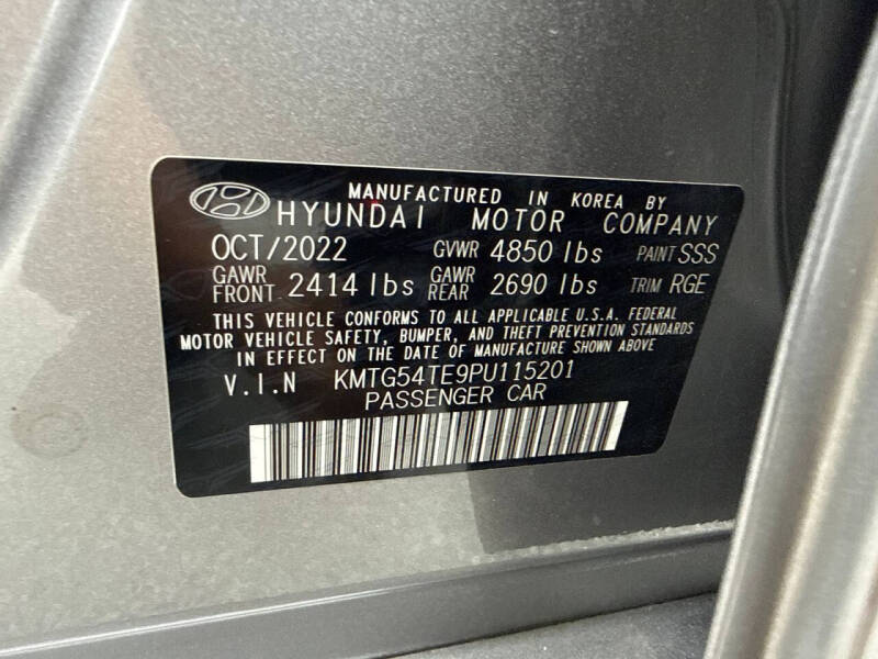 2023 Genesis G70
