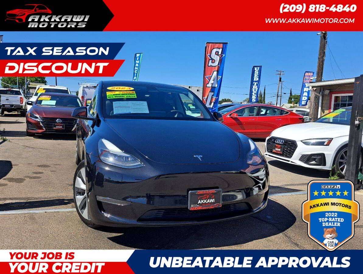 Black 2023 Tesla Model Y Long Range AWD Long Range 4dr Crossover 1