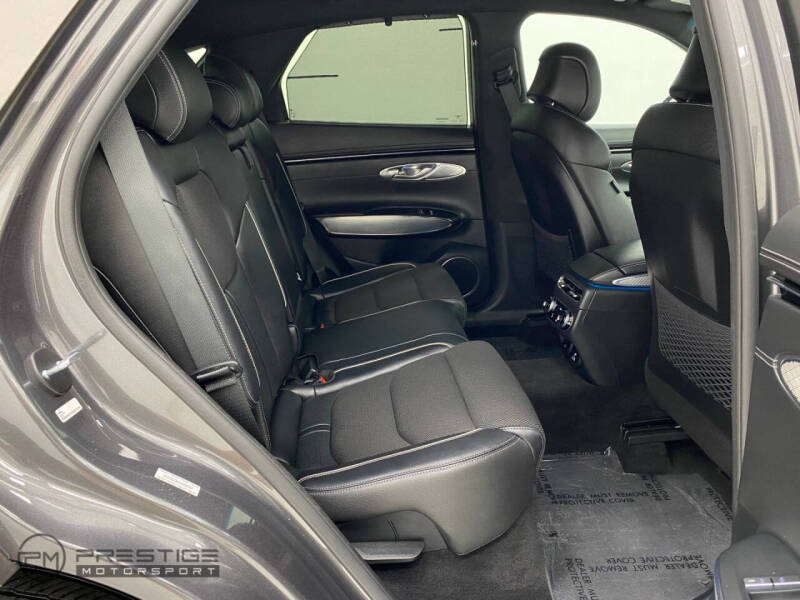 2023 Genesis GV70 2.5T Standard