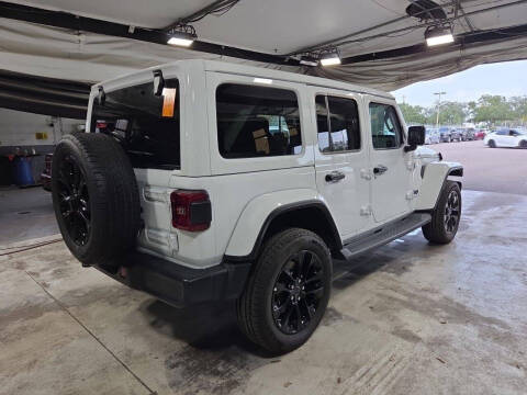 2025 Jeep Wrangler Sahara 4xe