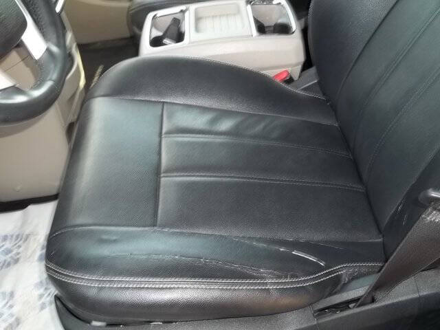 2016 Chrysler Town and Country Touring