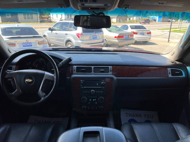 2014 Chevrolet Suburban LT