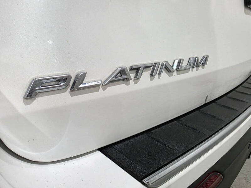 2020 Ford Explorer Platinum