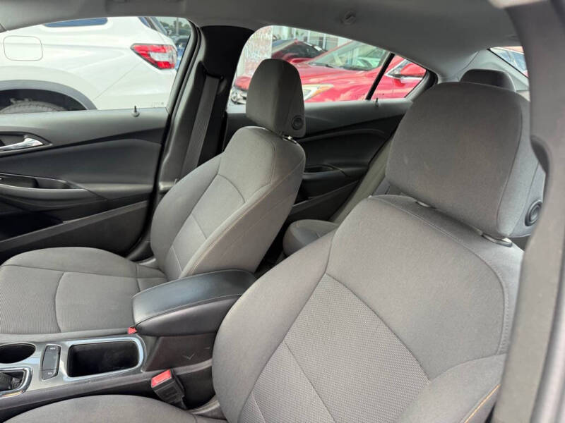 2019 Chevrolet Cruze LS