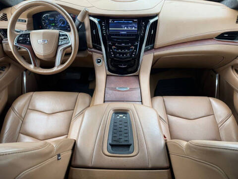 2017 Cadillac Escalade ESV Platinum
