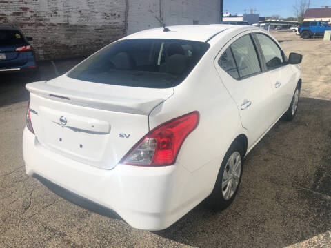 2018 Nissan Versa SV