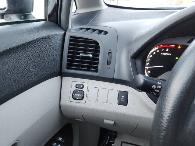 2012 Toyota Venza LE