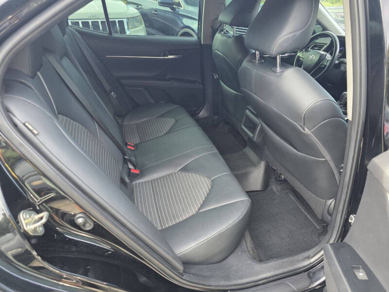 2019 Toyota Camry SE
