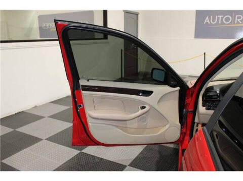 2003 BMW 3 Series 325i