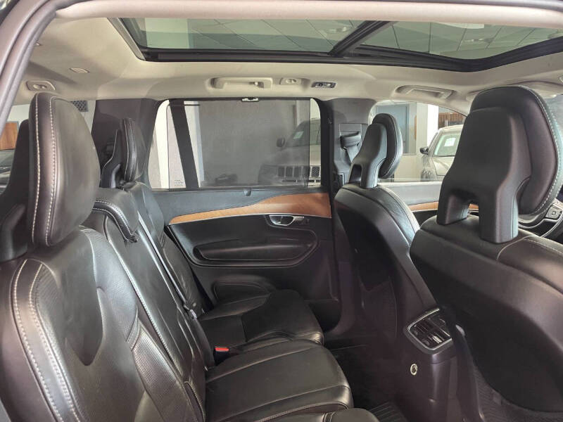 2016 Volvo XC90 T8 eAWD Inscription