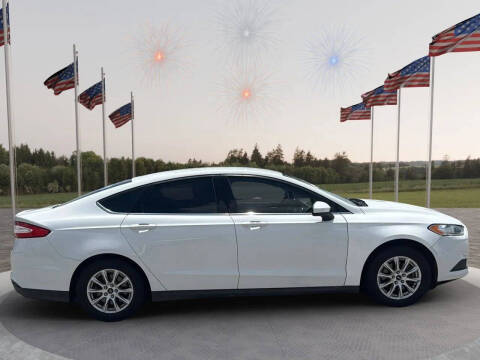 2016 Ford Fusion S