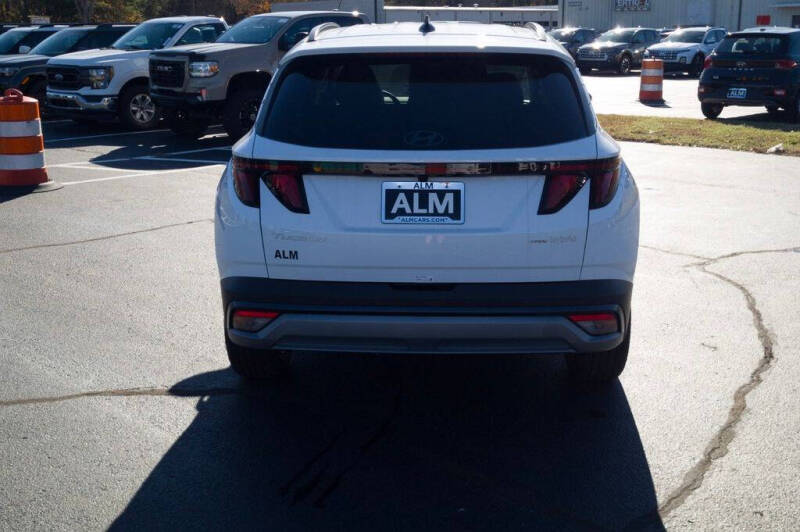 2026 Hyundai Tucson Hybrid SEL