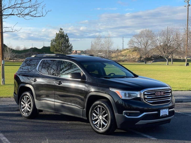 2017 GMC Acadia SLT-1