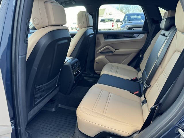 2024 Porsche Cayenne