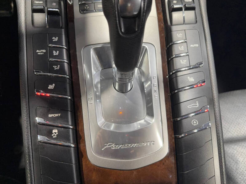 2011 Porsche Panamera