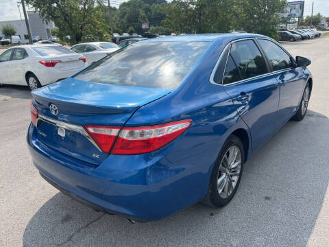 2017 Toyota Camry SE