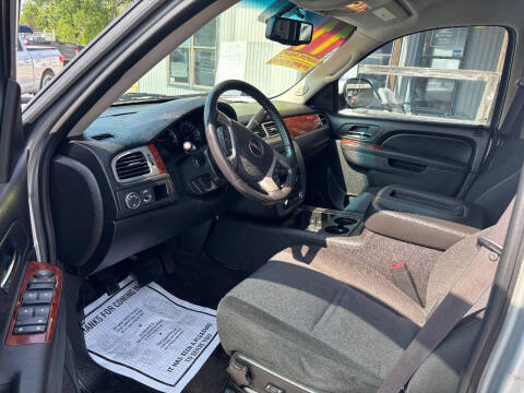 2011 GMC Yukon XL SLE
