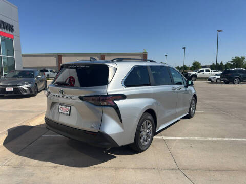 2024 Toyota Sienna
