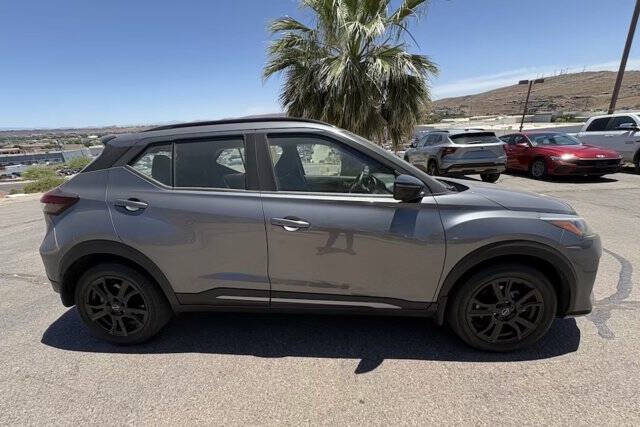 2024 Nissan Kicks SR