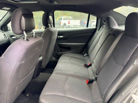 2012 Chrysler 200 Touring