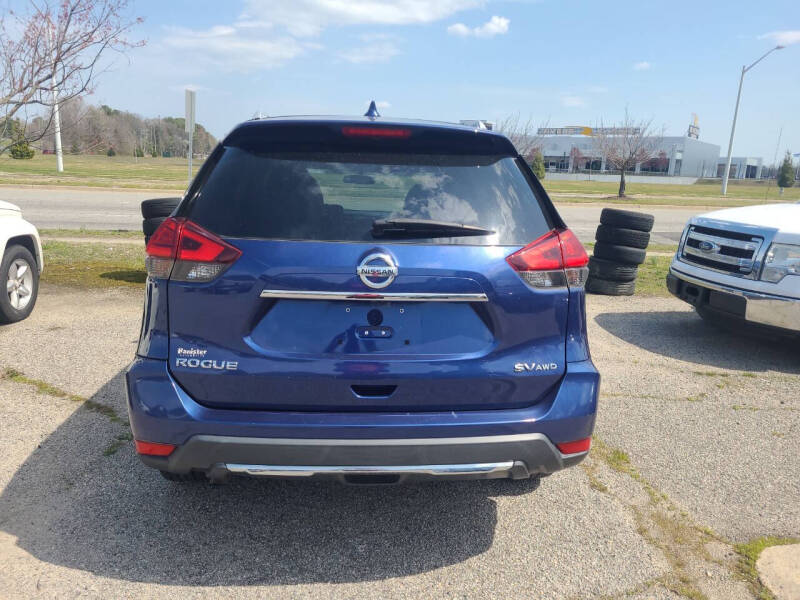 2017 Nissan Rogue SV