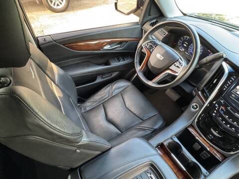 2017 Cadillac Escalade ESV Premium Luxury