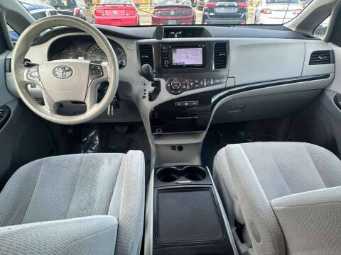 2014 Toyota Sienna