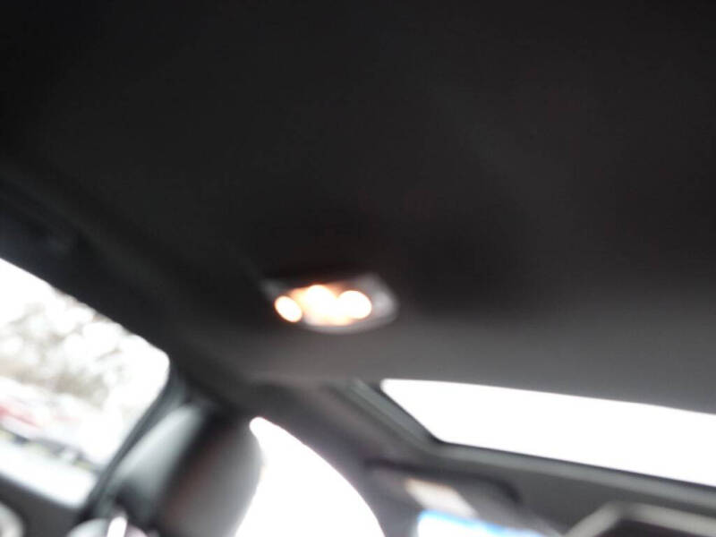 2017 Ford Taurus SEL