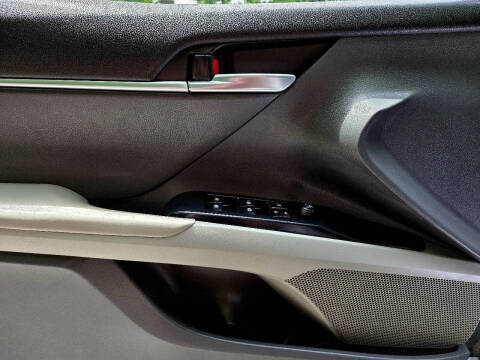 2018 Toyota Camry LE