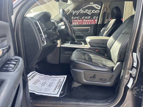 2015 RAM 1500 SLT