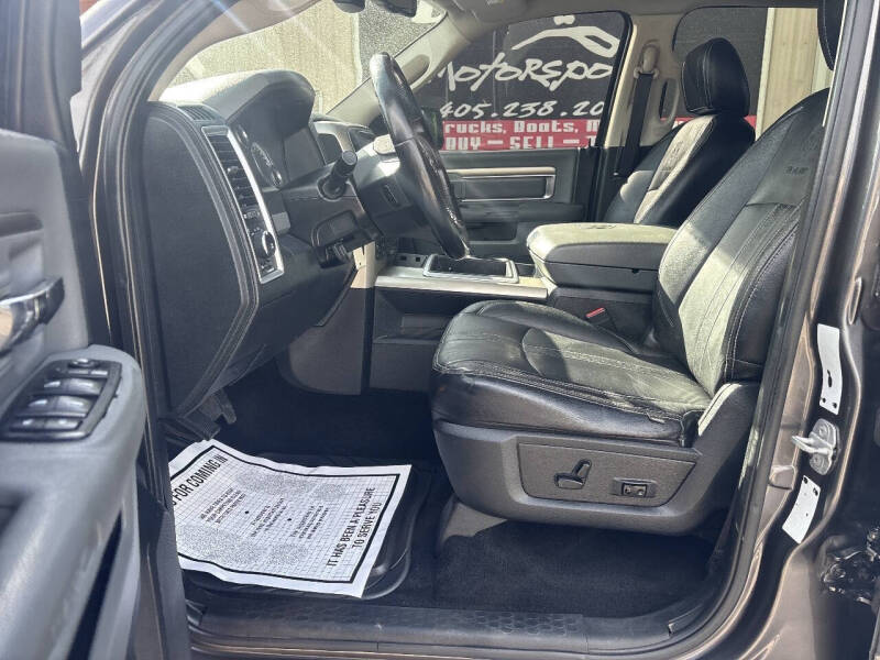 2015 RAM 1500 SLT