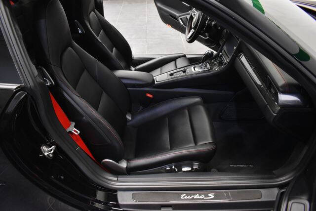 2018 Porsche 911 Turbo S