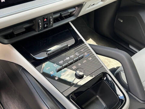 2025 Porsche Cayenne S E-Hybrid Coupe