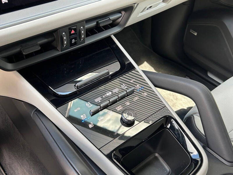 2025 Porsche Cayenne S E-Hybrid Coupe