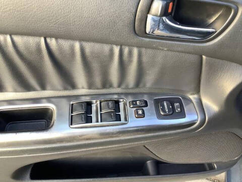 2004 Toyota Camry SE V6