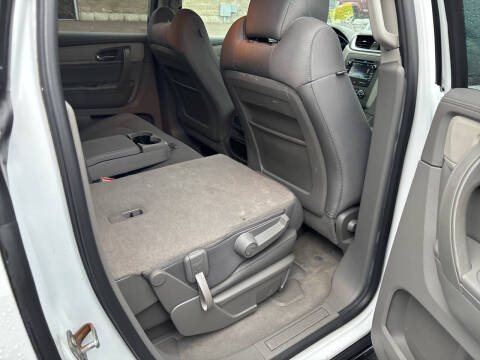 2017 Chevrolet Traverse LS