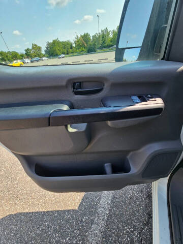 2016 Nissan NV 1500 SV