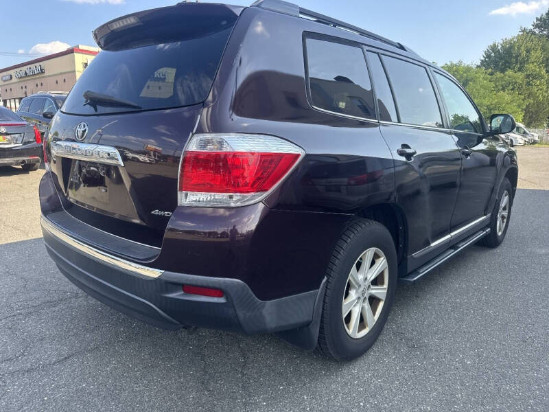 2013 Toyota Highlander SE