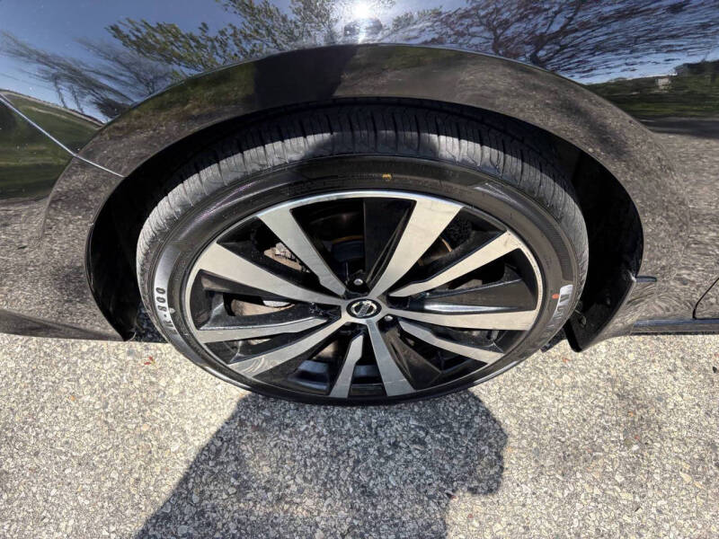 2020 Nissan Altima 2.5 SR