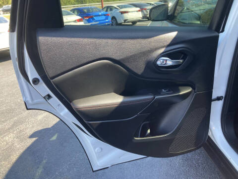 2022 Jeep Cherokee Trailhawk